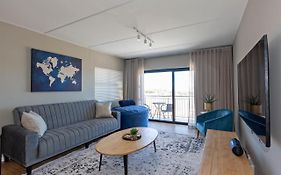 Nivica 46 Luxury Apartment Langebaan